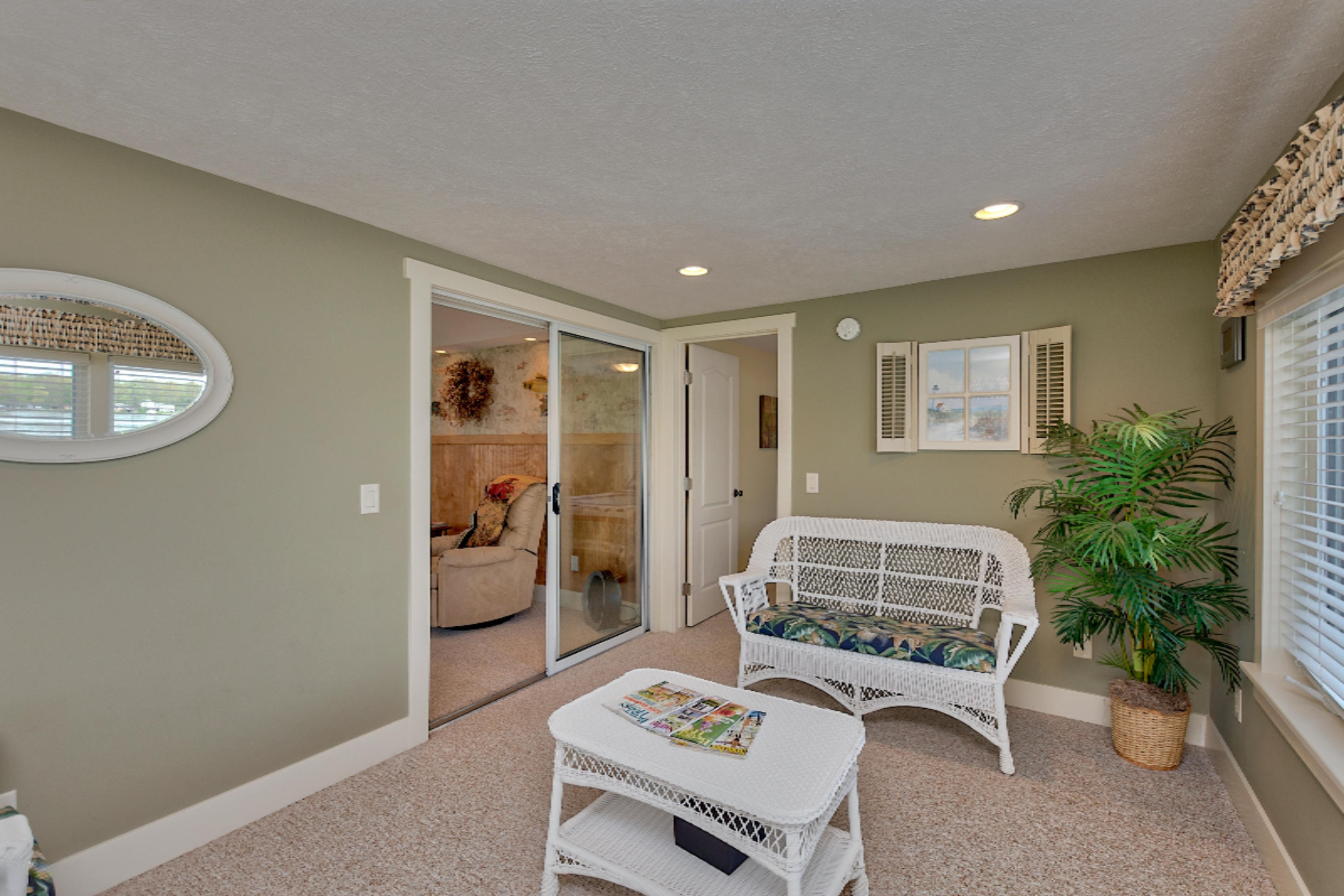 6124 Cutler Road Lakeview, MI 48850 - Photo 17 of 38 16 Sunroom