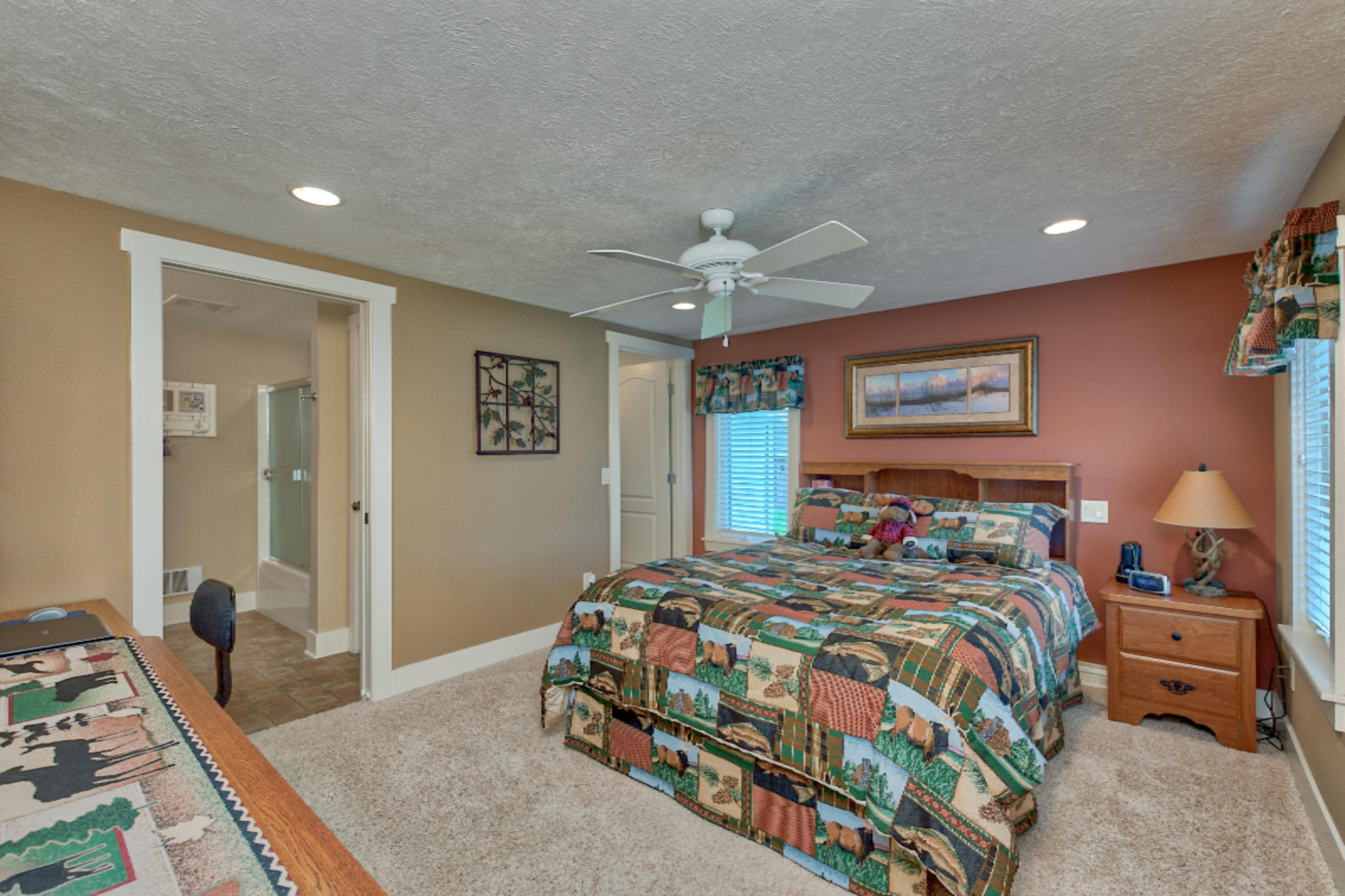 6124 Cutler Road Lakeview, MI 48850 - Photo 18 of 38 17 Master Bedroom