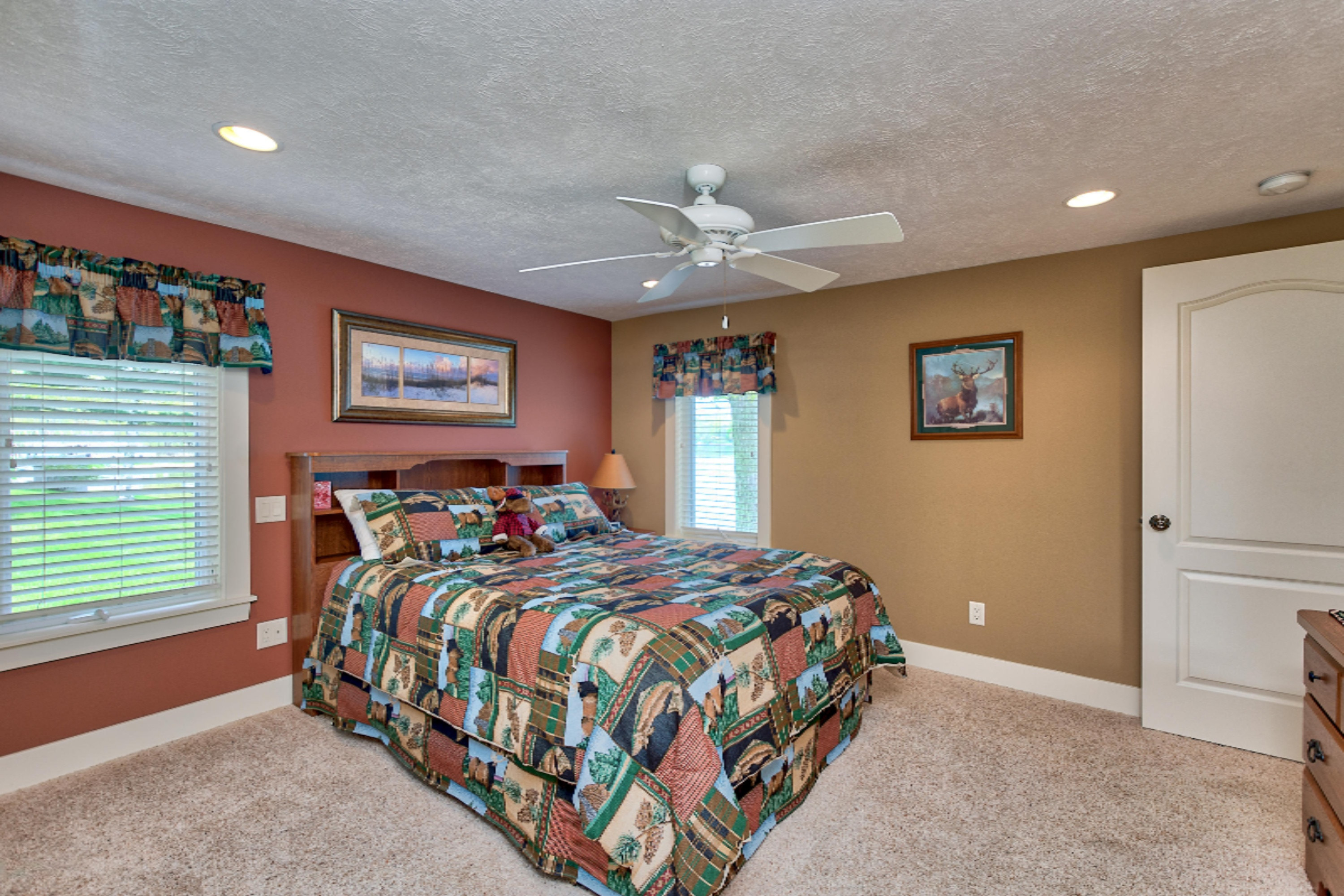 6124 Cutler Road Lakeview, MI 48850 - Photo 19 of 38 18 Master Bedroom