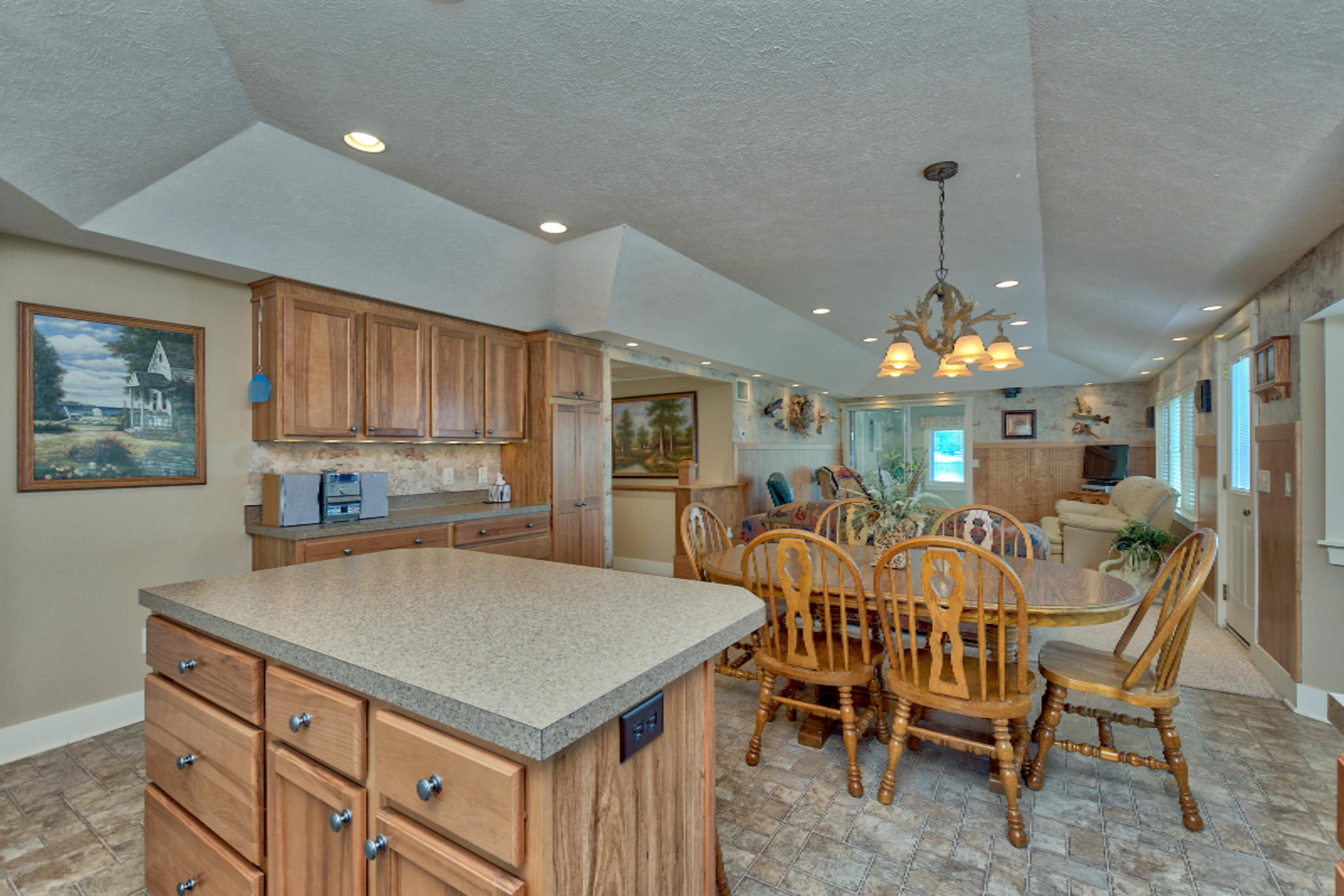 6124 Cutler Road Lakeview, MI 48850 - Photo 38 of 38 06 Open Floor Plan