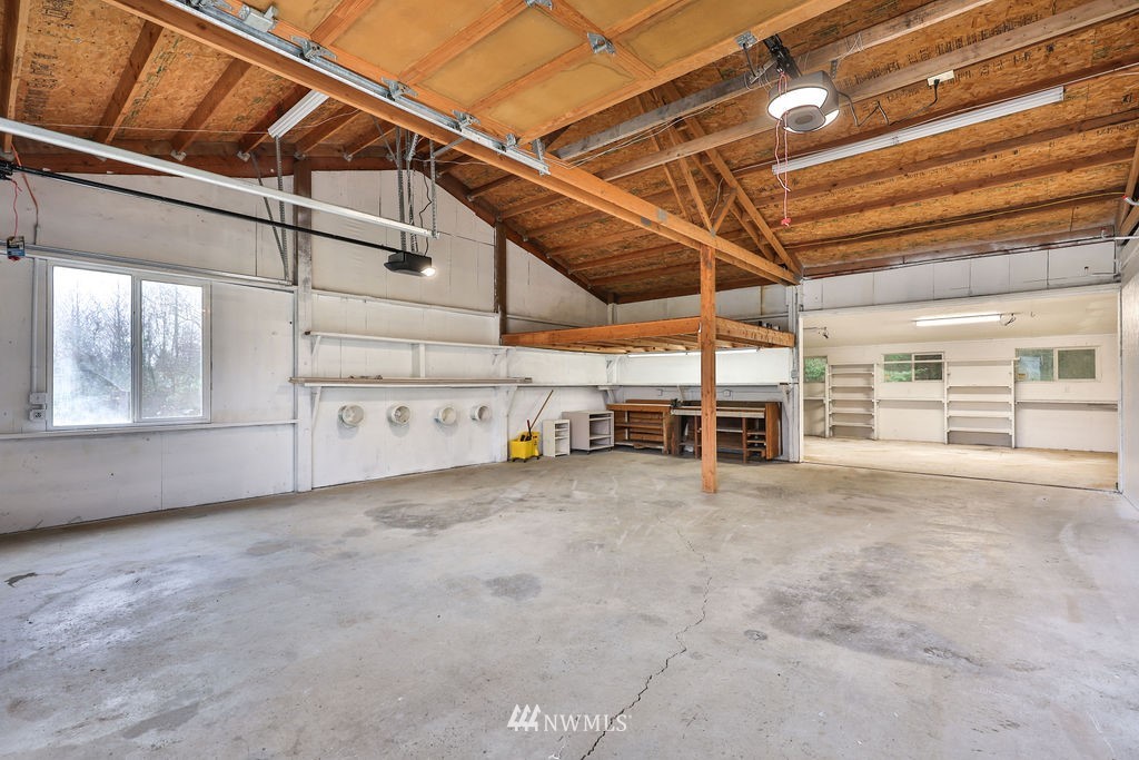 12425 Highway 12 Rochester, WA 98579 - Photo 27 of 29 a view of a garage