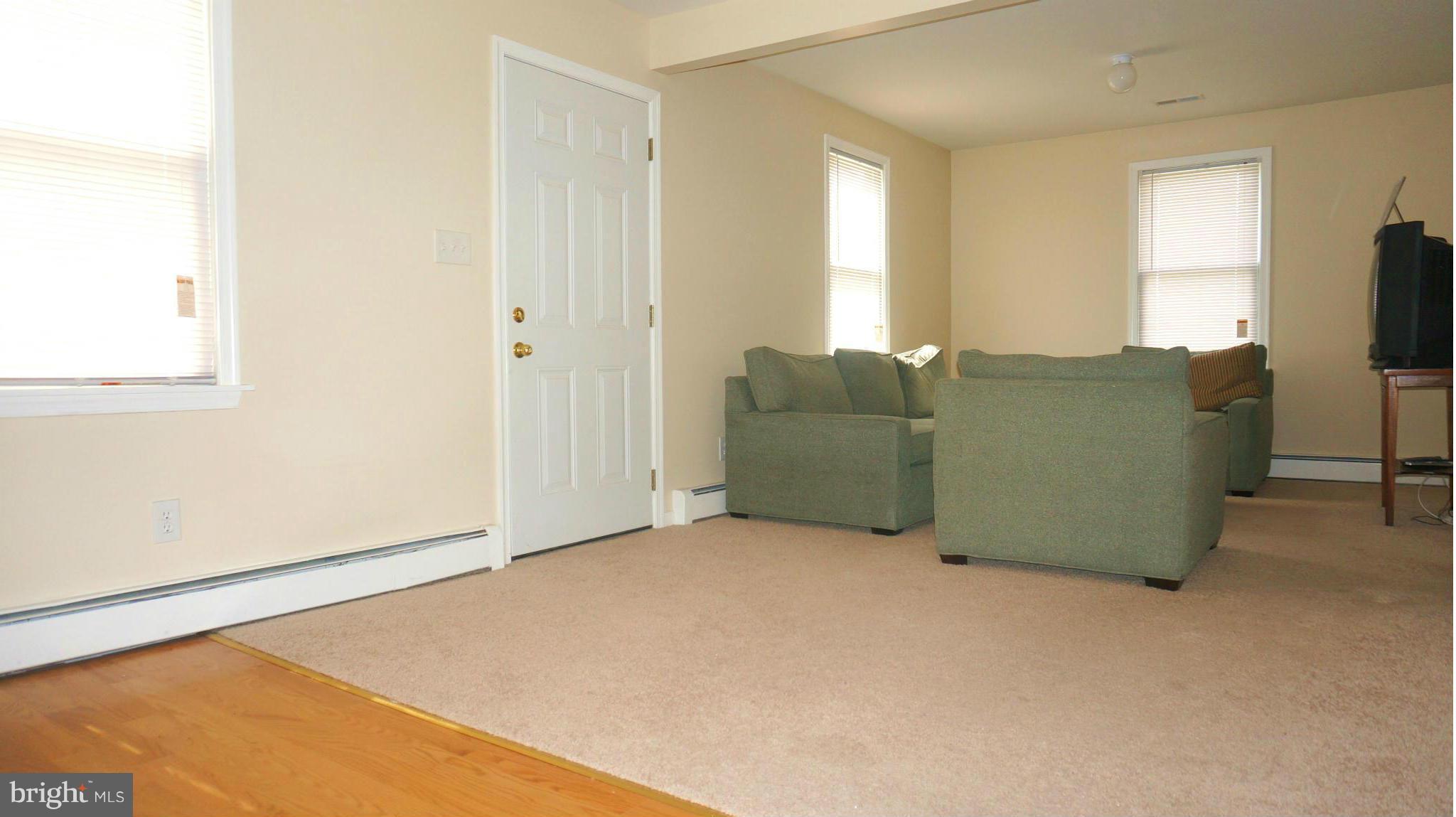 105 Trappe Road Baltimore, MD 21222 - Photo 8 of 19 Living Room/Dining Room