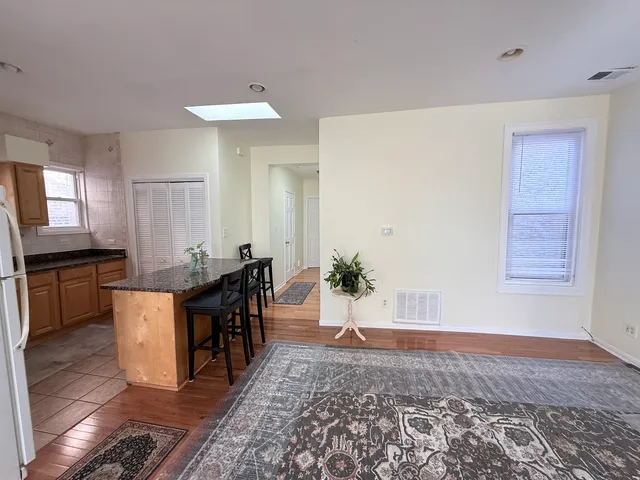 $1,700 | 3643 South Hamilton Avenue, Unit 3, Chicago, IL 60609