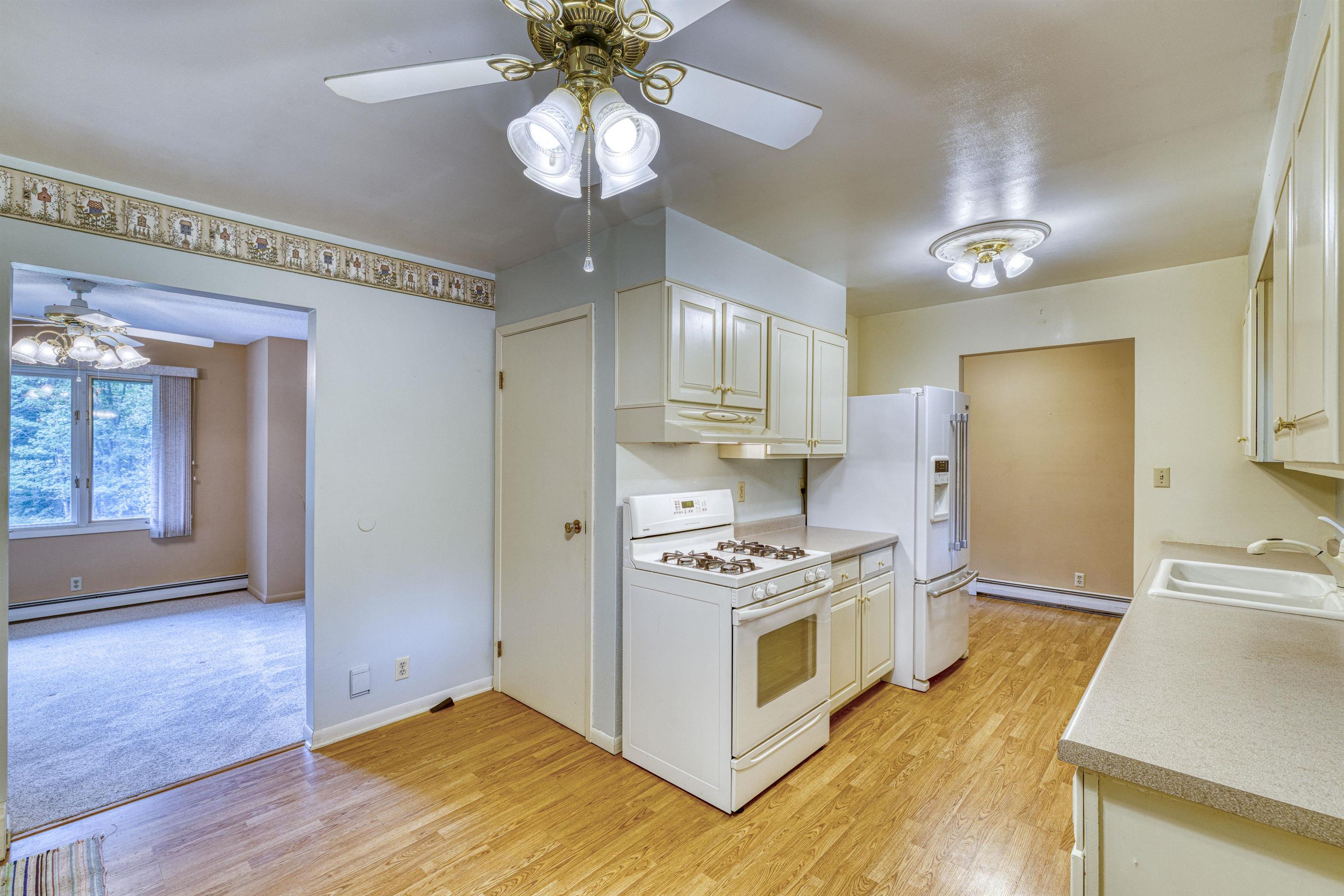 1954 Lismore Road Duluth, MN 55804 - Photo 28 of 57