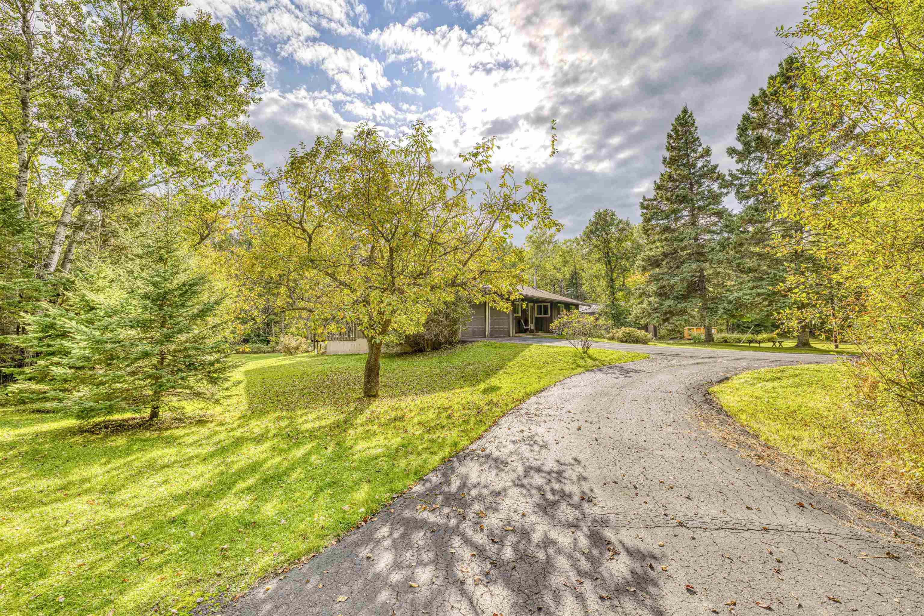 1954 Lismore Road Duluth, MN 55804 - Photo 8 of 57