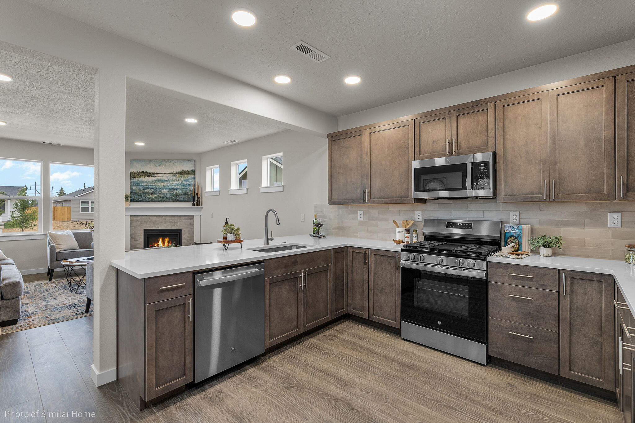 3350 Northwest 7th Street Redmond, OR 97756 - Photo 4 of 18