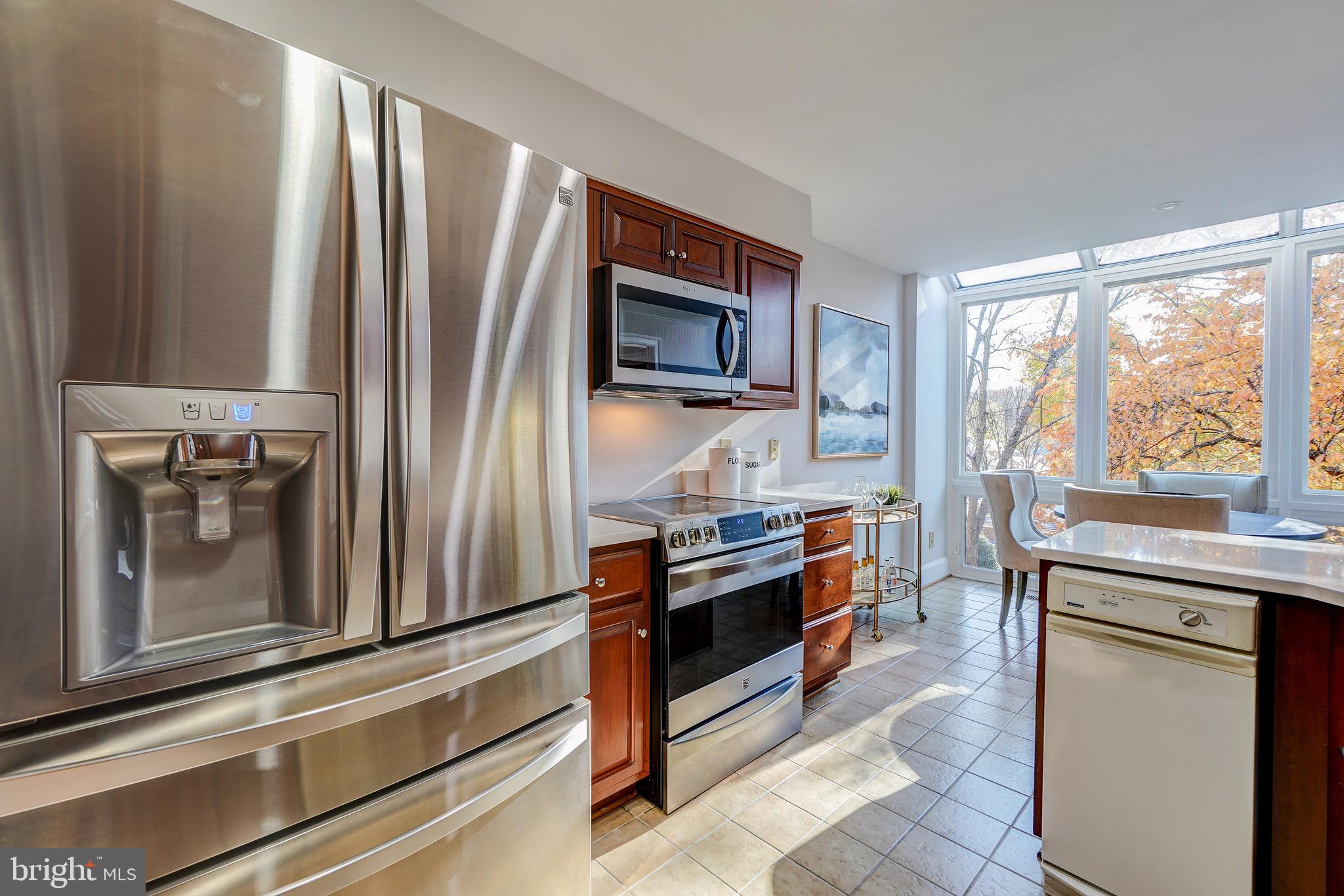 8006 Quarry Ridge Way Bethesda, MD 20817 - Photo 12 of 35