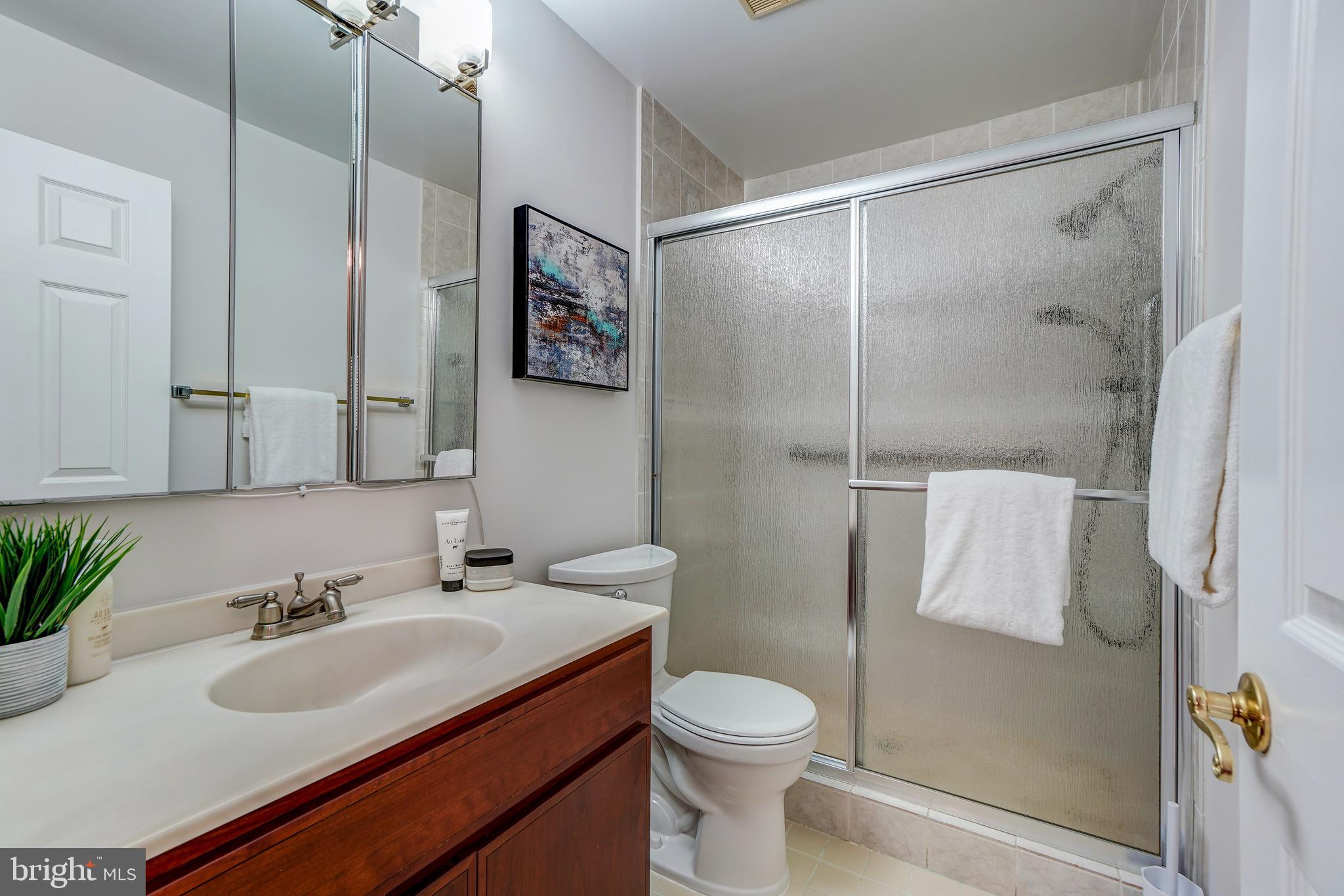 8006 Quarry Ridge Way Bethesda, MD 20817 - Photo 24 of 35