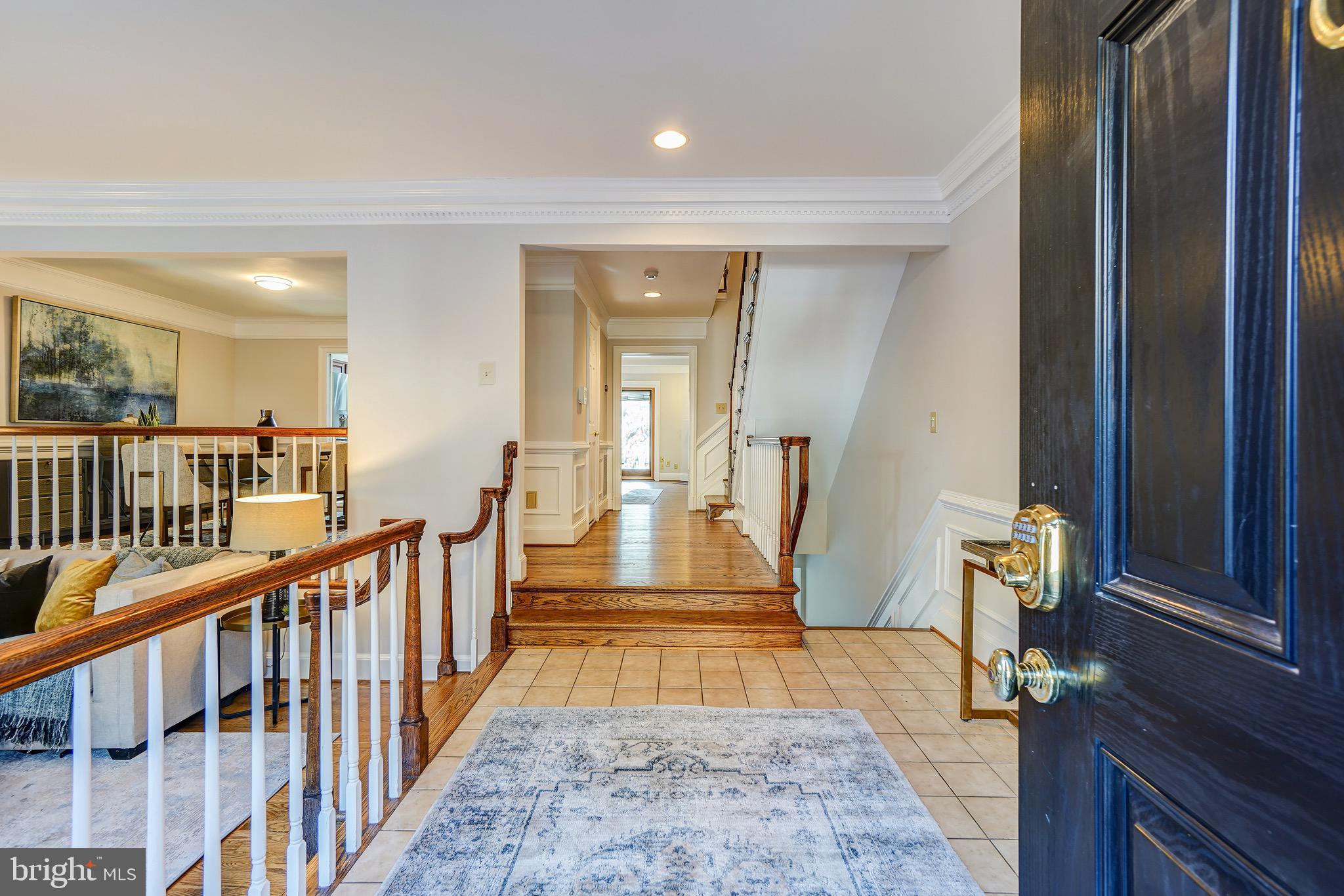 8006 Quarry Ridge Way Bethesda, MD 20817 - Photo 4 of 35