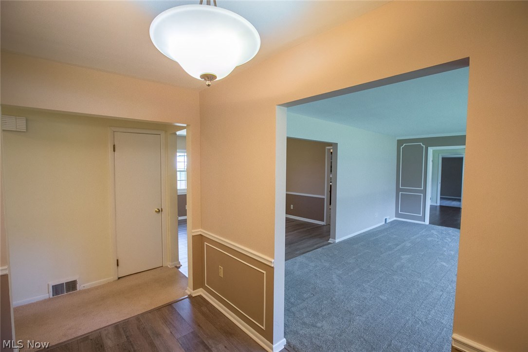 386 Wyant Road Akron, OH 44313 - Photo 13 of 33
