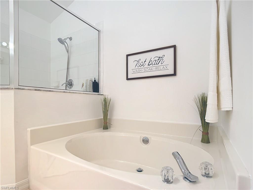 8452 Indian Wells Way Naples, FL 34113 - Photo 23 of 44