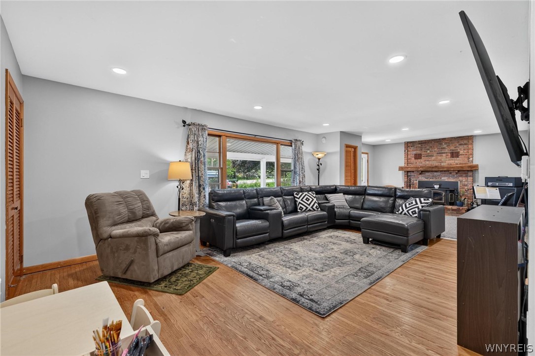 3916 Lockport Road Wheatfield, NY 14132 - Photo 4 of 39 Gallery Image 4