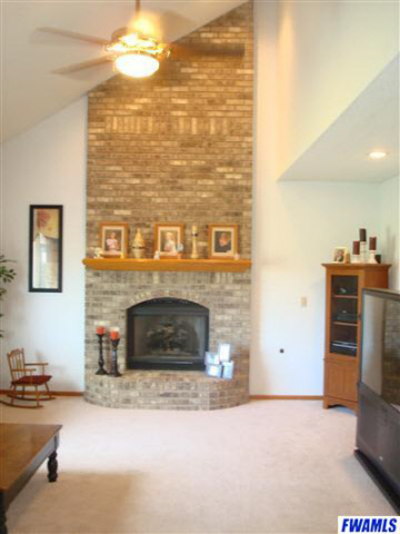 1825 Broken Oak Road Fort Wayne, IN 46818 - Photo 3 of 8 Gallery Image 3