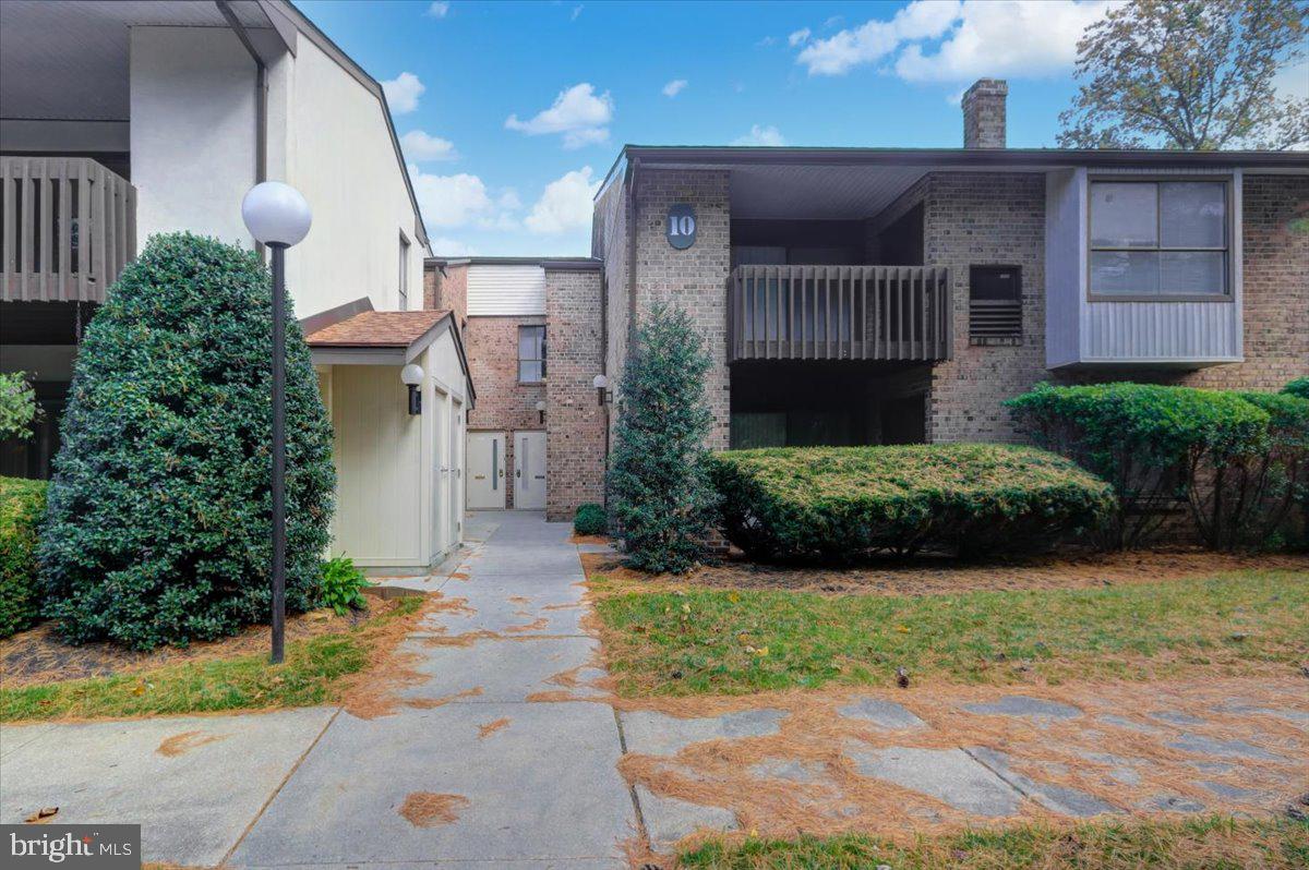 1007 Raintree Lane Malvern, PA 19355 - Photo 1 of 17 Gallery Image 1