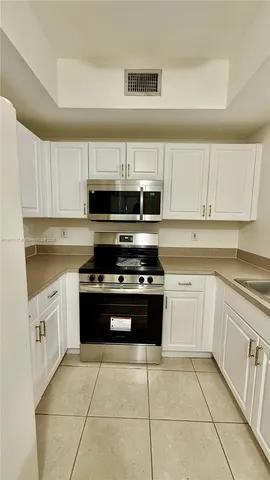 $2,950 | 10150 Southwest 88th Street, Unit 106, Miami, FL 33176