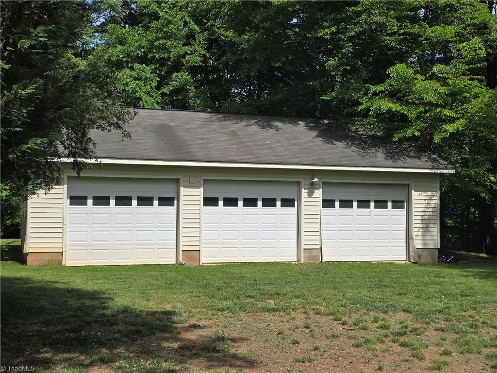 2945 Kecoughtan Road Pfafftown, NC 27040 - Photo 9 of 38