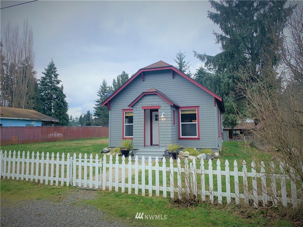 141 3rd Street Port Hadlock, WA 98339 - Photo 2 of 32 Gallery Image 2