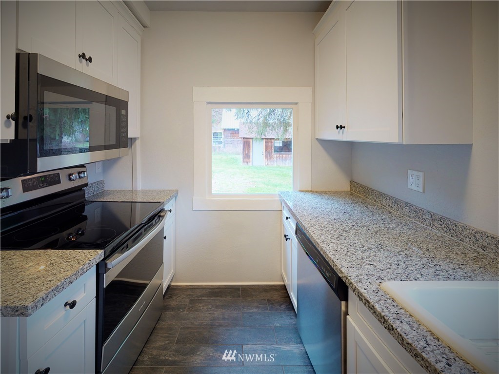 141 3rd Street Port Hadlock, WA 98339 - Photo 16 of 32 Gallery Image 16