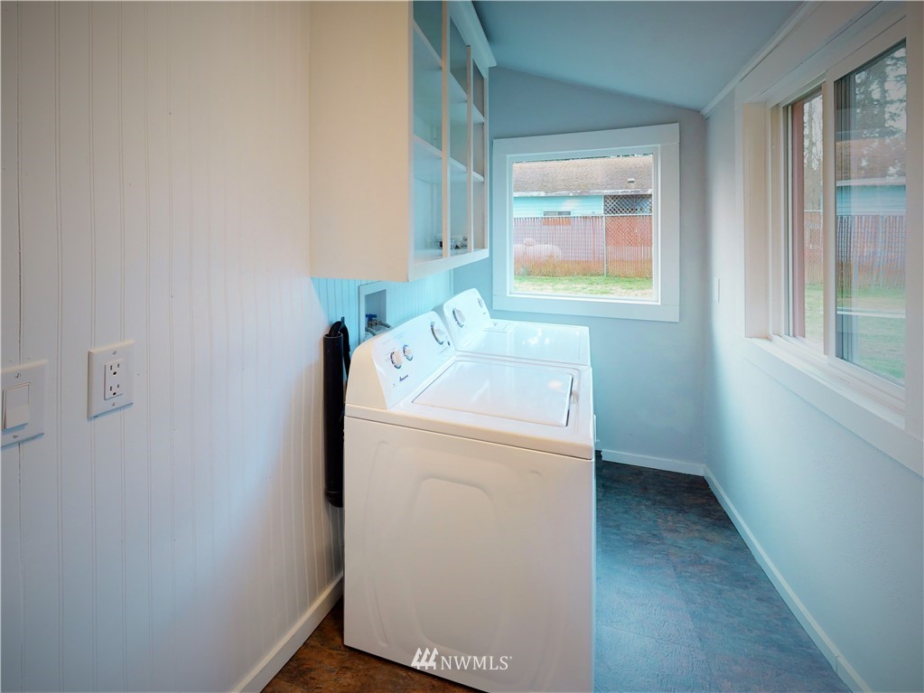 141 3rd Street Port Hadlock, WA 98339 - Photo 17 of 32 Gallery Image 17