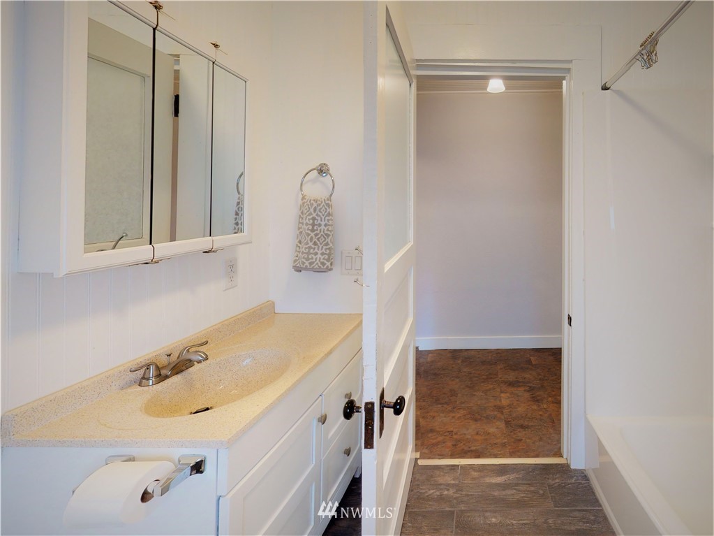 141 3rd Street Port Hadlock, WA 98339 - Photo 18 of 32 Gallery Image 18