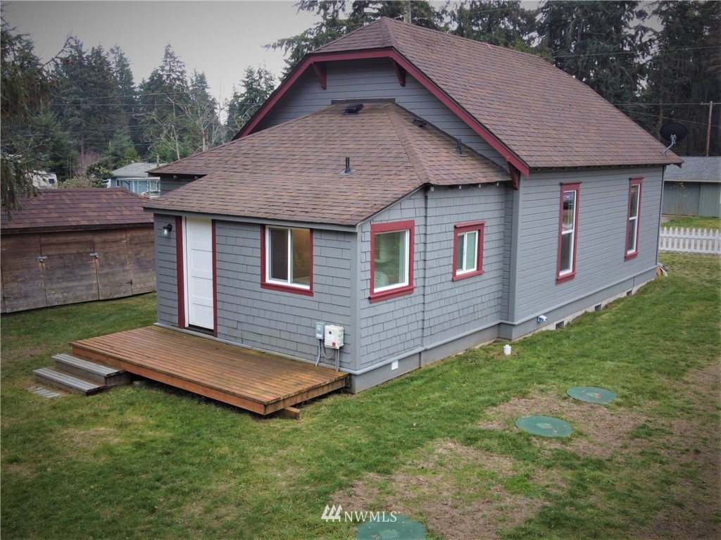 141 3rd Street Port Hadlock, WA 98339 - Photo 6 of 32 Gallery Image 6