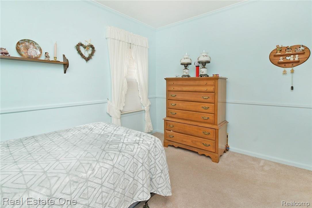 3736 Harding Street Dearborn, MI 48124 - Photo 14 of 23 DSC04340.jpg