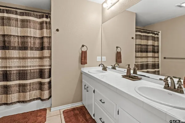 $599,000 | 1227 County Road 3327, Omaha, TX 75571