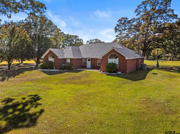 $599,000 | 1227 County Road 3327, Omaha, TX 75571