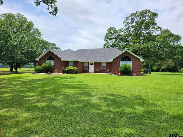 $599,000 | 1227 County Road 3327, Omaha, TX 75571