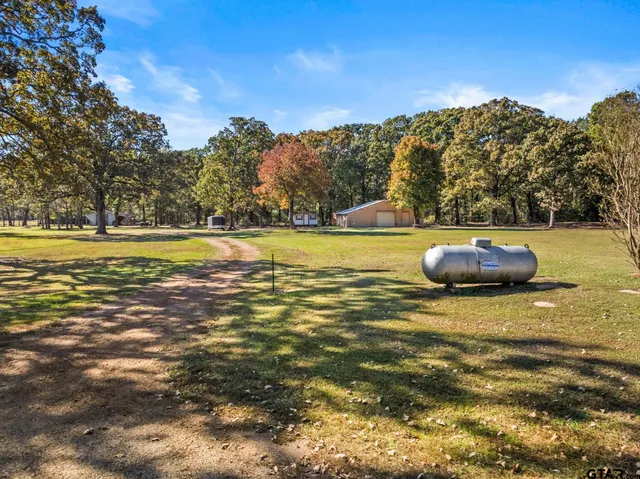 $599,000 | 1227 County Road 3327, Omaha, TX 75571