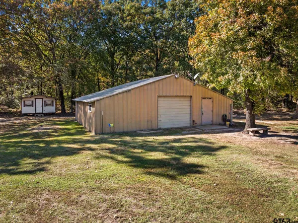 $599,000 | 1227 County Road 3327, Omaha, TX 75571