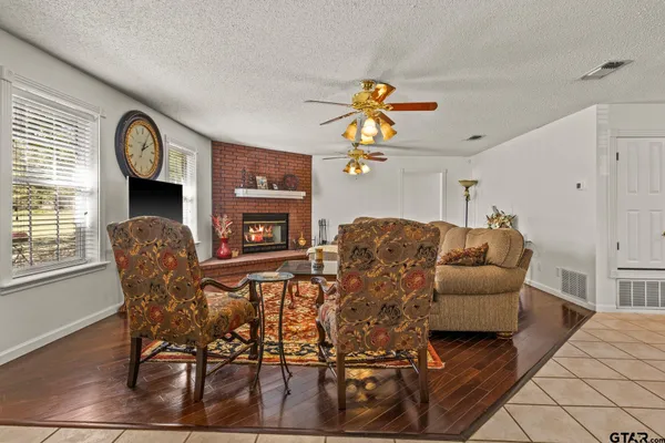 $599,000 | 1227 County Road 3327, Omaha, TX 75571