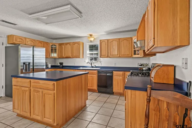 $599,000 | 1227 County Road 3327, Omaha, TX 75571