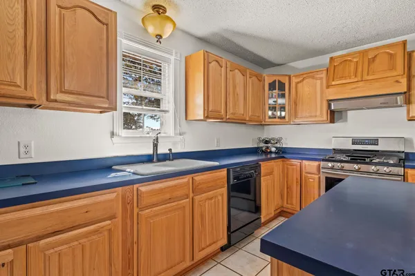 $599,000 | 1227 County Road 3327, Omaha, TX 75571