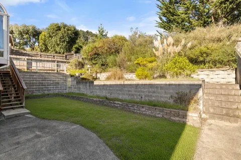 $1,398,000 | 1020 Everglades Drive, Pacifica, CA 94044