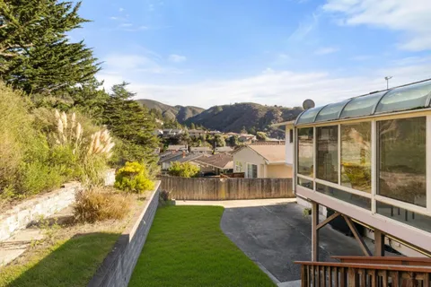 $1,398,000 | 1020 Everglades Drive, Pacifica, CA 94044