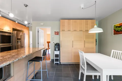 $1,398,000 | 1020 Everglades Drive, Pacifica, CA 94044