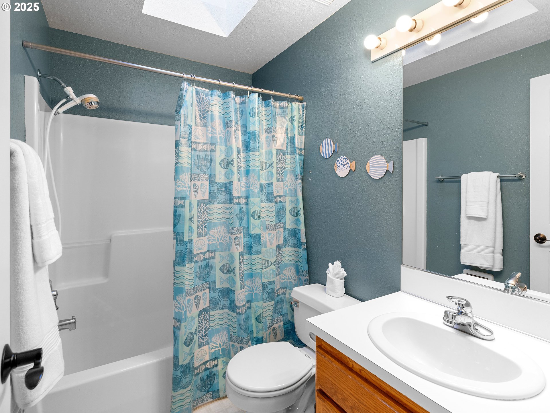 35565 Seaforest Way Nehalem, OR 97131 - Photo 20 of 28 Primary Bedroom