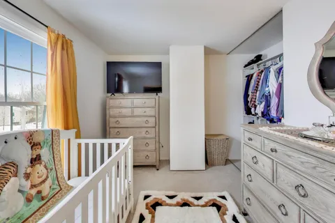 $265,000 | 46 Oak Valley Drive, Cary, IL 60013