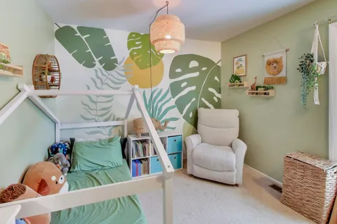 $265,000 | 46 Oak Valley Drive, Cary, IL 60013