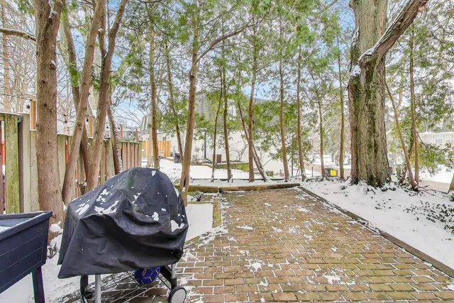 $265,000 | 46 Oak Valley Drive, Cary, IL 60013