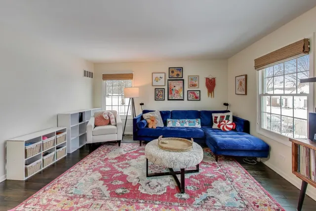 $265,000 | 46 Oak Valley Drive, Cary, IL 60013