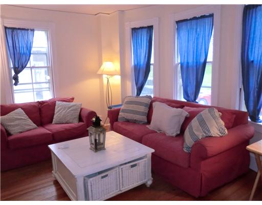428 Spring Street Newport, RI 02840 - Photo 3 of 7 Living Room.