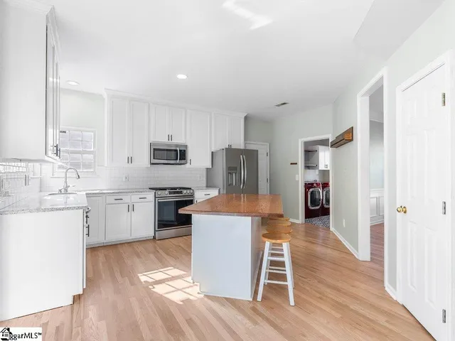 $340,000 | 209 Moncton Place, Simpsonville, SC 29681