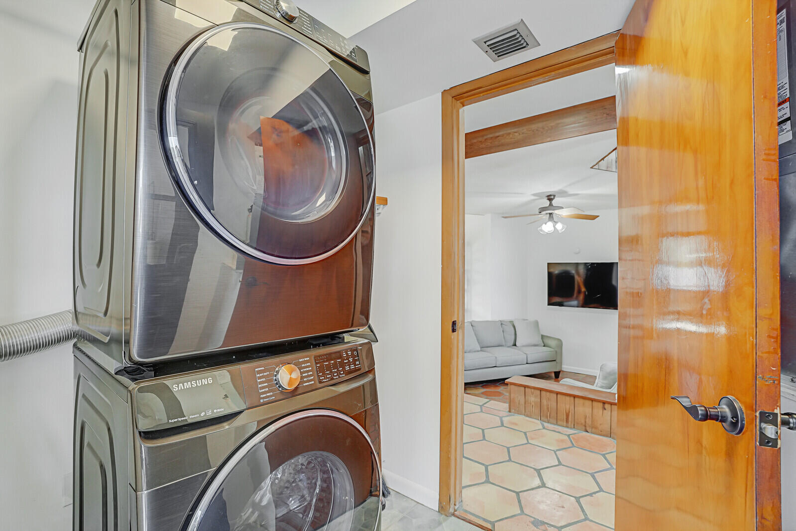 9752 Southeast Highborne Way Hobe Sound, FL 33455 - Photo 23 of 28 62_Image_40_mls