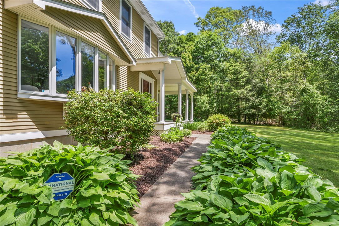 351 Yawgoo Valley Road Exeter, RI 02822 - Photo 3 of 45 Walkway