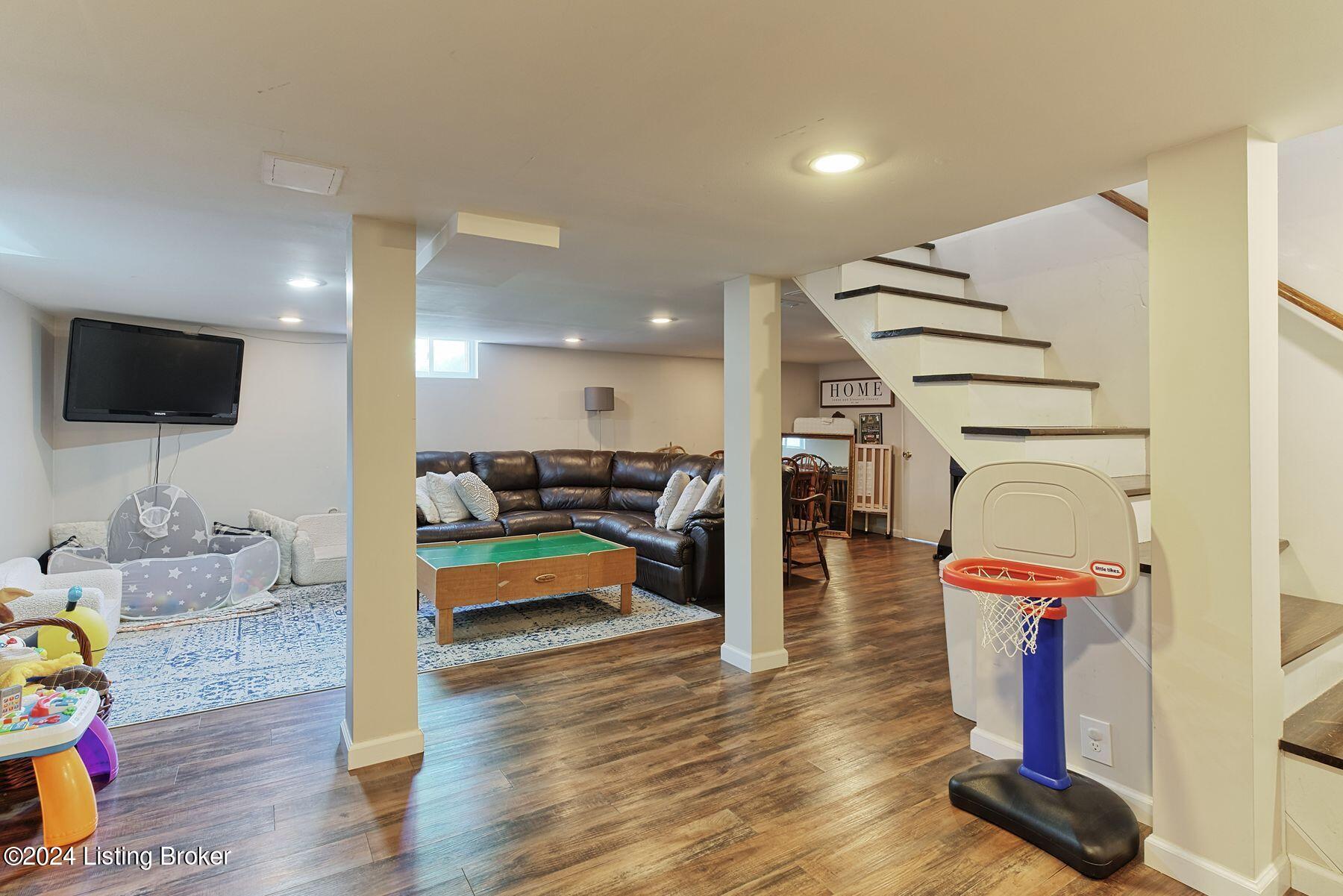 4418 Blenheim Road Louisville, KY 40207 - Photo 25 of 33 photo_online_025