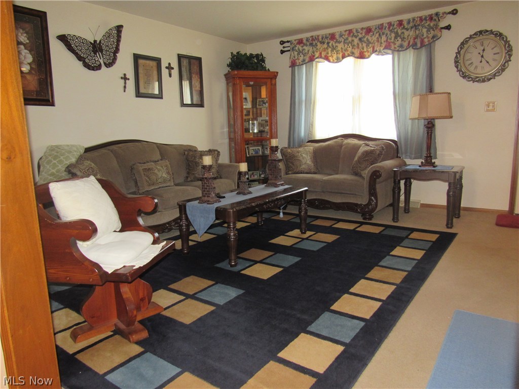 3924 Stow Road Stow, OH 44224 - Photo 4 of 15 Gallery Image 4