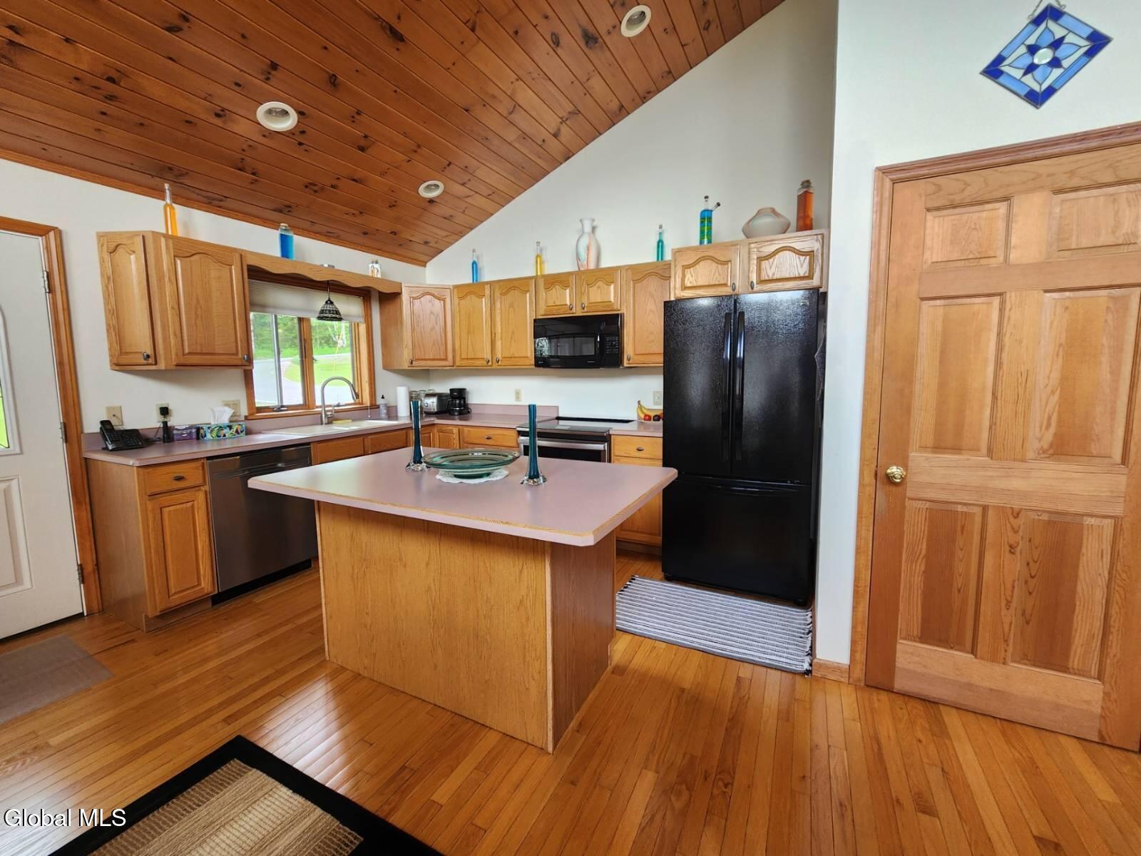 48 East Hill Road Berne, NY 12122 - Photo 9 of 55 11541614-Zg8pF1CcHNrBd3sm