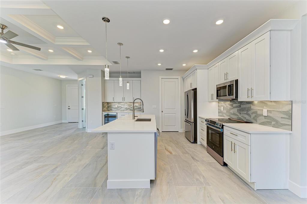 380 Holly Road Venice, FL 34293 - Photo 17 of 42